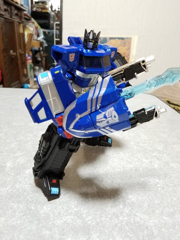 E Hobby LG EX Magna Convoy   In Hand Images Of Diaclone Themed Classics Optimus Prime Recolor  (1 of 6)